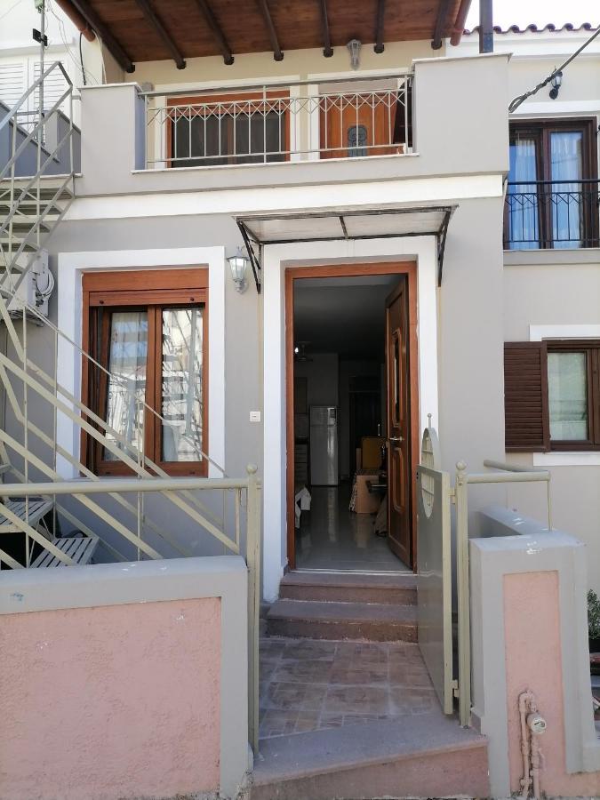 Pergamos Apartment Mytilíni Esterno foto